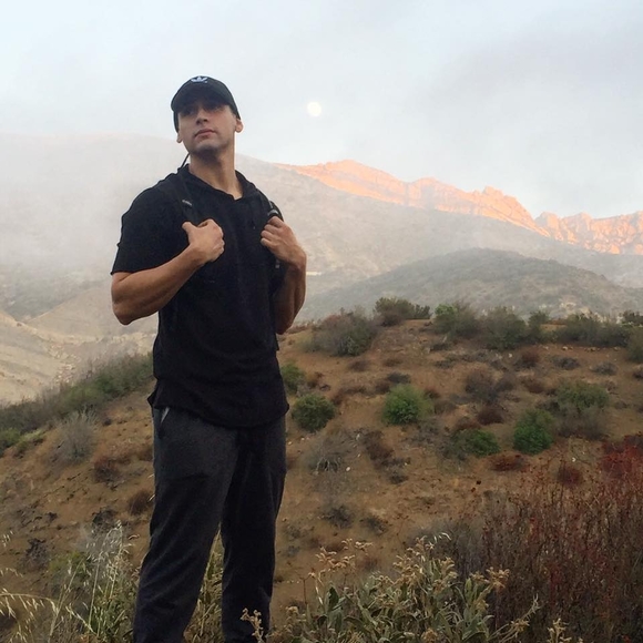 Meet your Posher, Kc - Picture 1 of 1